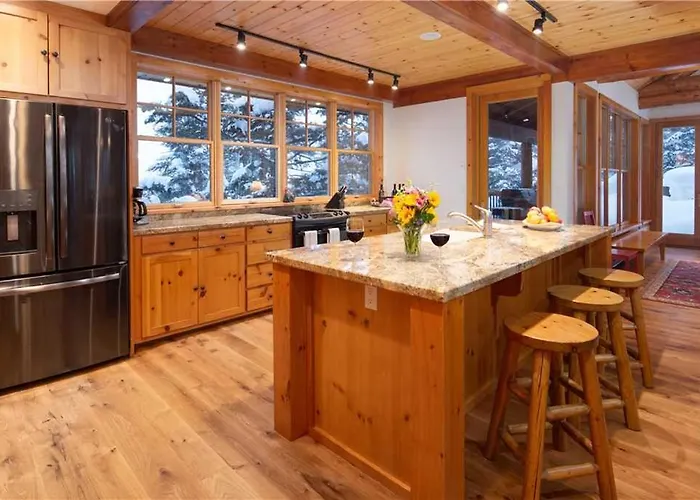 Holiday home Rmr: Cottagewood House In