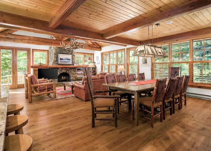 Rmr: Cottagewood House In