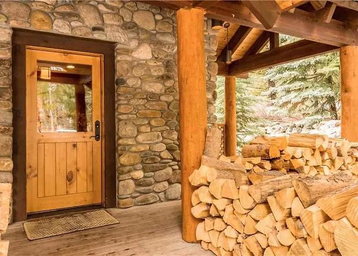 Rmr: Cottagewood House In Holiday home